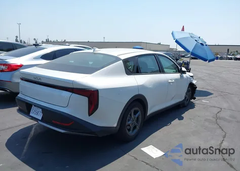 2025 Kia K4 Lxs from USA, damaged, VIN 3KPFT4DE3SE114583